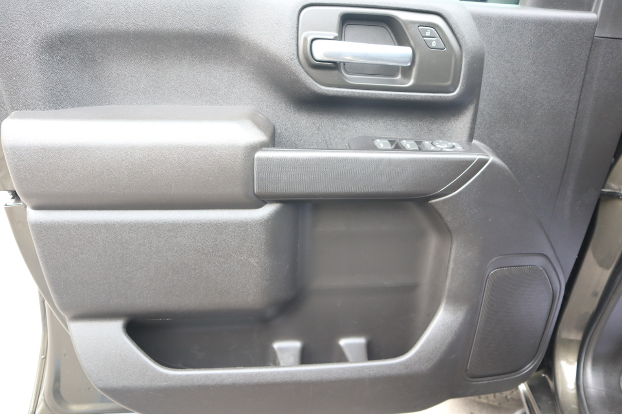 Chevrolet Silverado 2500HD 4WD Crew Cab 159" Custom 2022