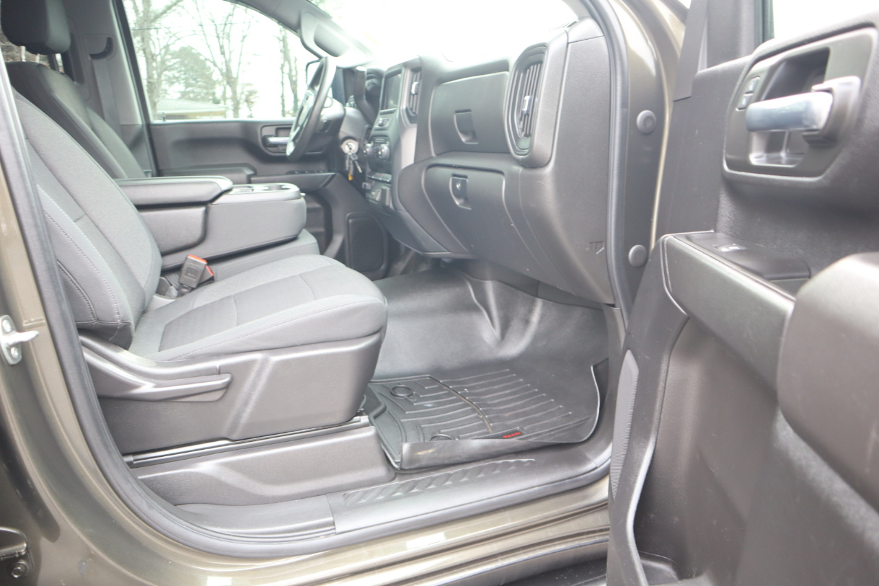 Chevrolet Silverado 2500HD 4WD Crew Cab 159" Custom 2022