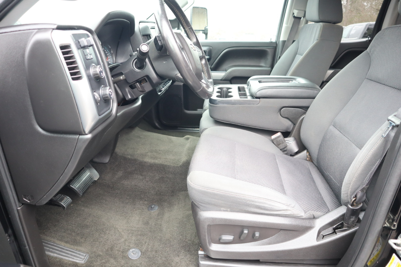 Chevrolet Silverado 2500HD 4WD Double Cab 144.2" LT 2016