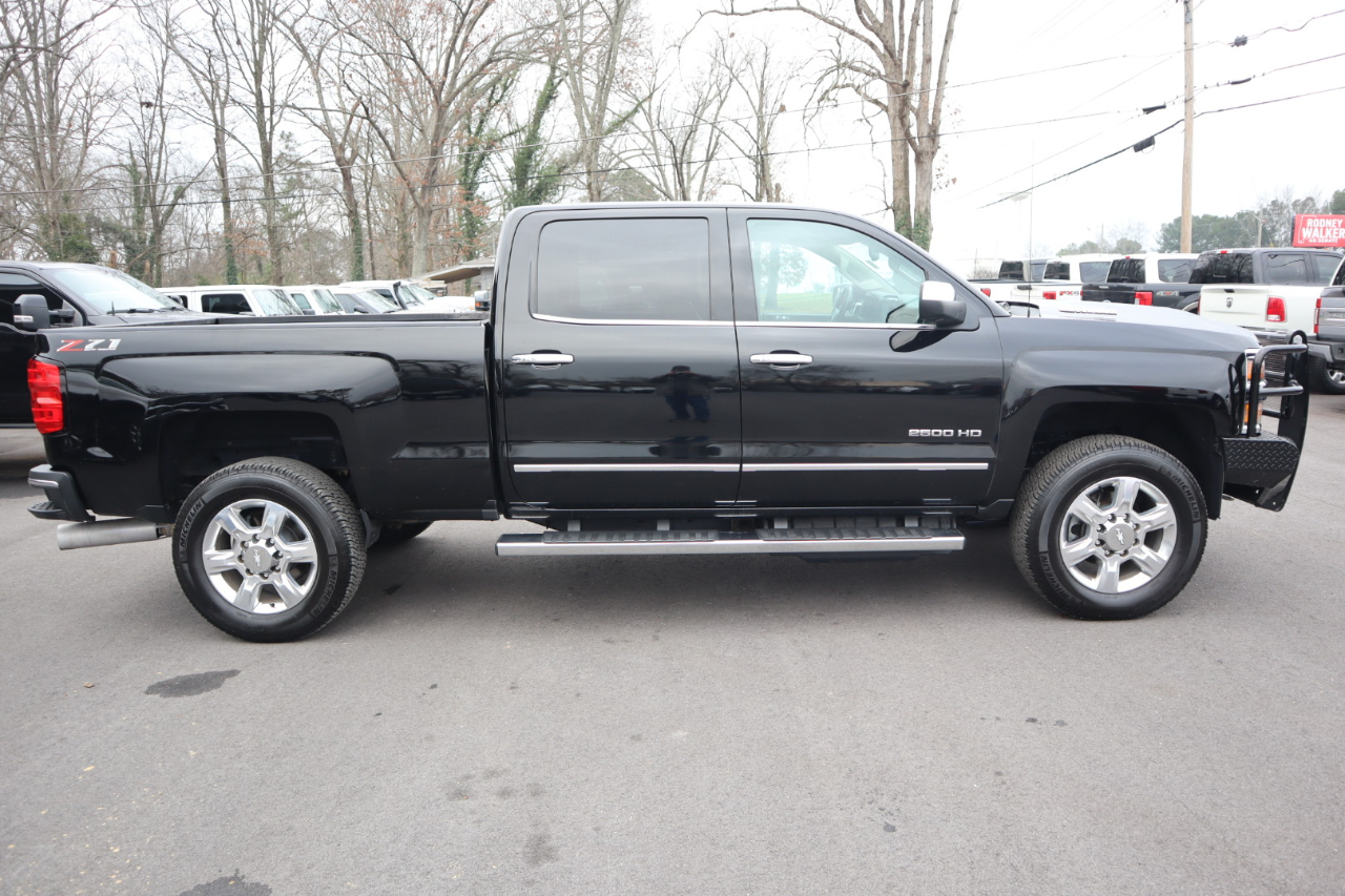 Chevrolet Silverado 2500HD 4WD Crew Cab 153.7" LTZ 2018