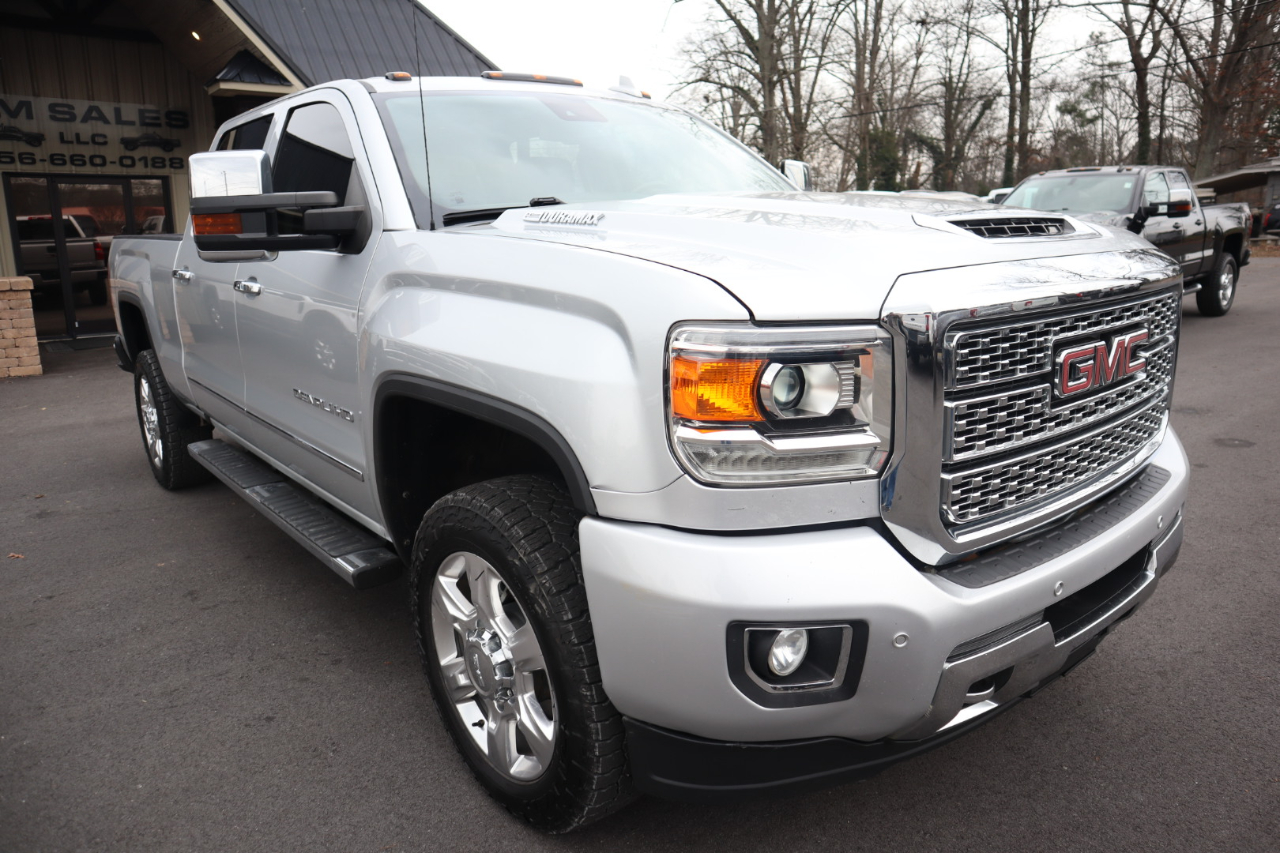 GMC Sierra 2500HD 4WD Crew Cab 153.7" Denali 2019