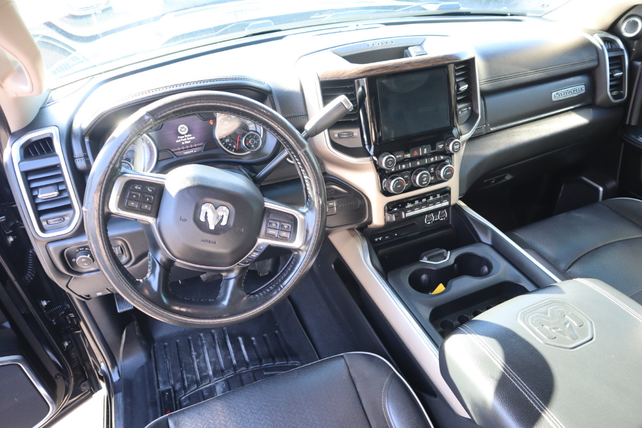RAM 3500 Laramie 4x4 Crew Cab 8' Box 2019