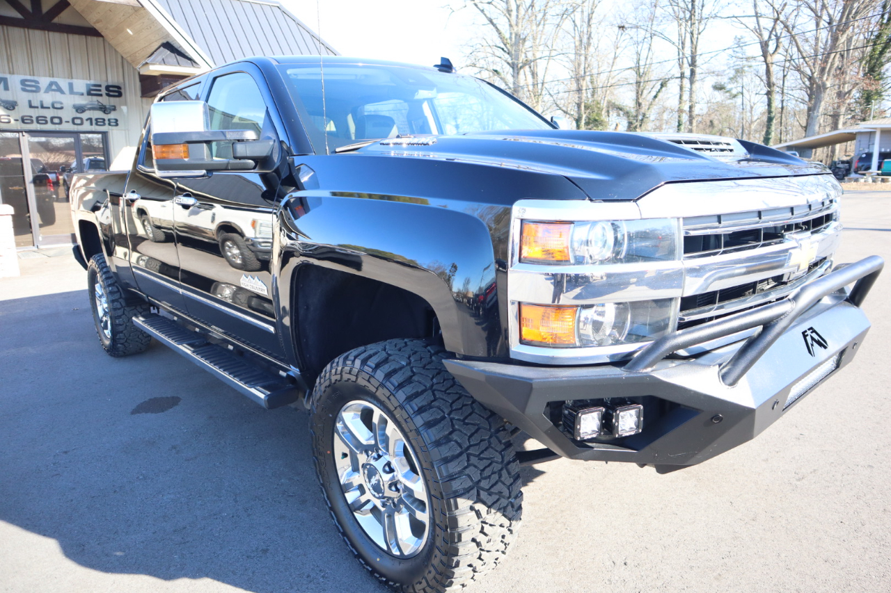 Chevrolet Silverado 2500HD 4WD Crew Cab 153.7" High Country 2019