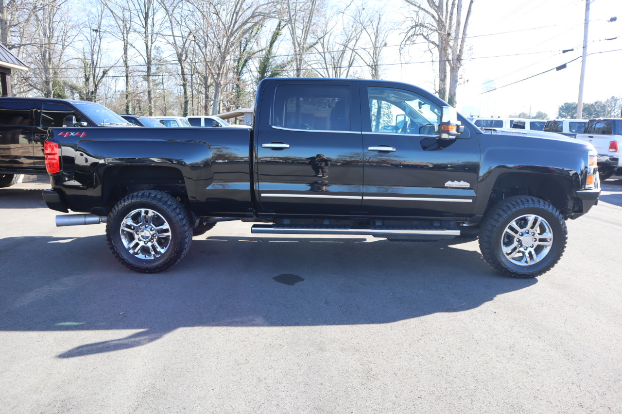 Chevrolet Silverado 2500HD 4WD Crew Cab 153.7" High Country 2019