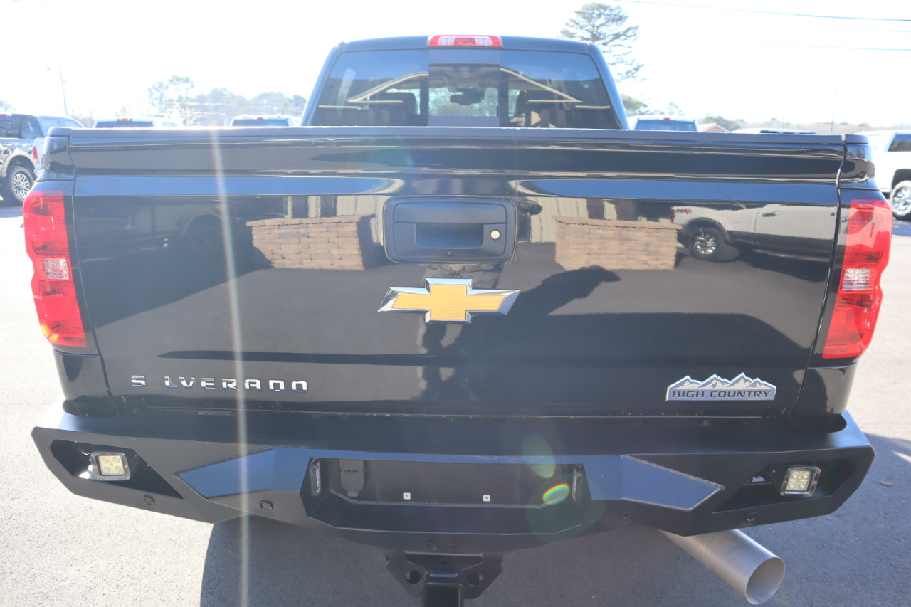Chevrolet Silverado 2500HD 4WD Crew Cab 153.7" High Country 2019