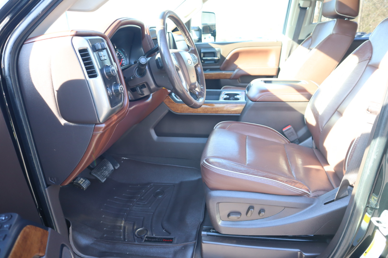 Chevrolet Silverado 2500HD 4WD Crew Cab 153.7" High Country 2019