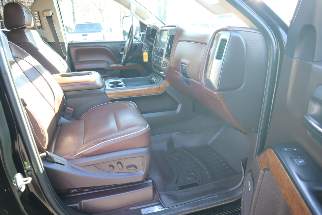 Chevrolet Silverado 2500HD 4WD Crew Cab 153.7" High Country 2019