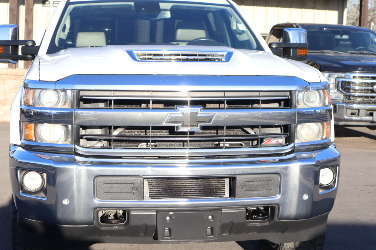 Chevrolet Silverado 2500HD 4WD Crew Cab 153.7" LTZ 2018