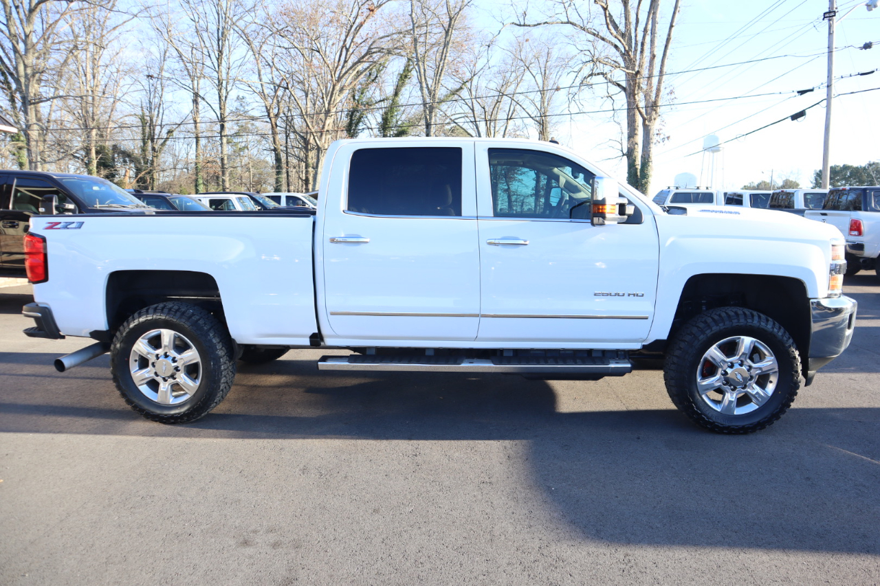 Chevrolet Silverado 2500HD 4WD Crew Cab 153.7" LTZ 2018