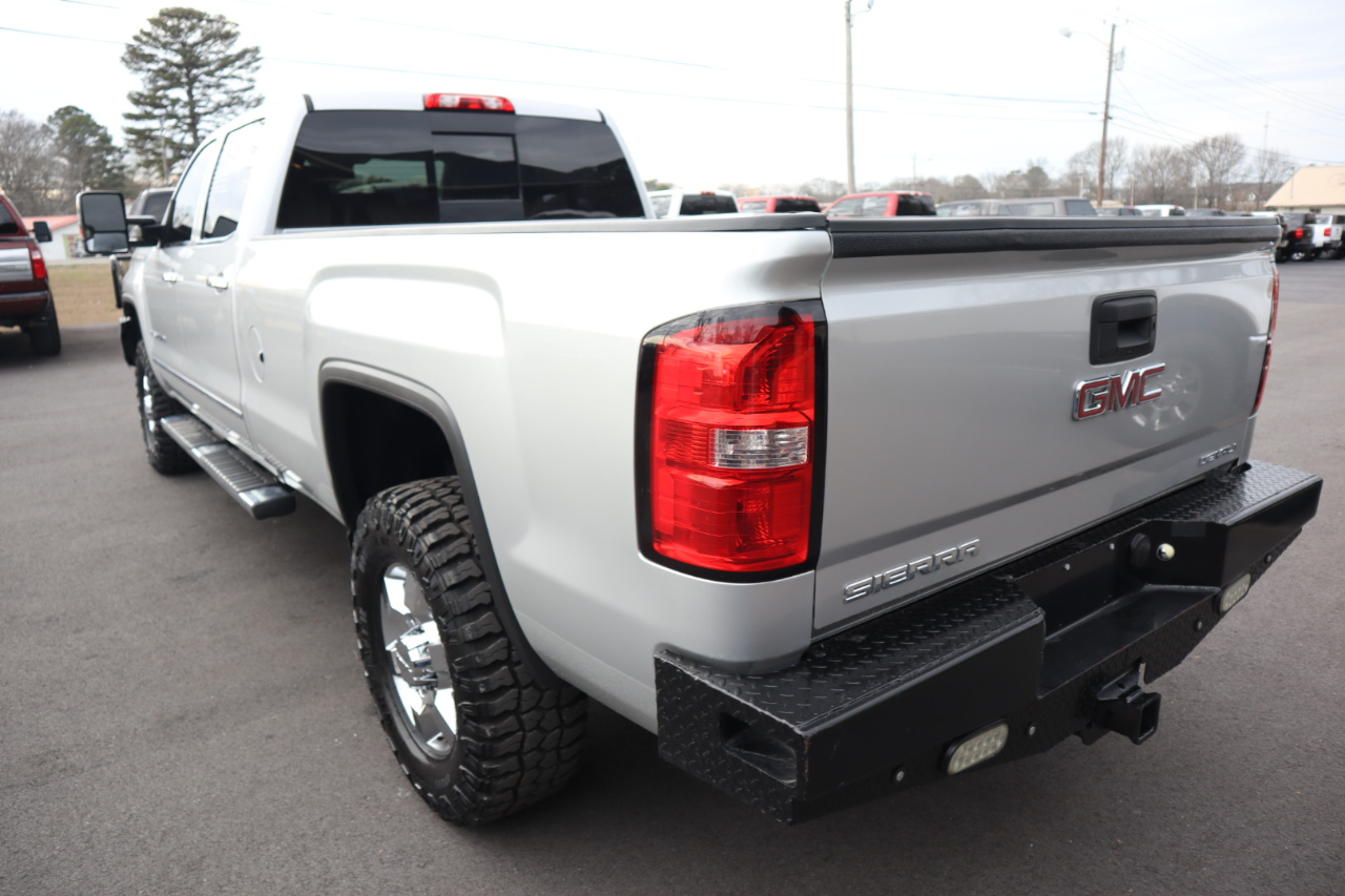GMC Sierra 3500HD 4WD Crew Cab 167.7" Denali 2018