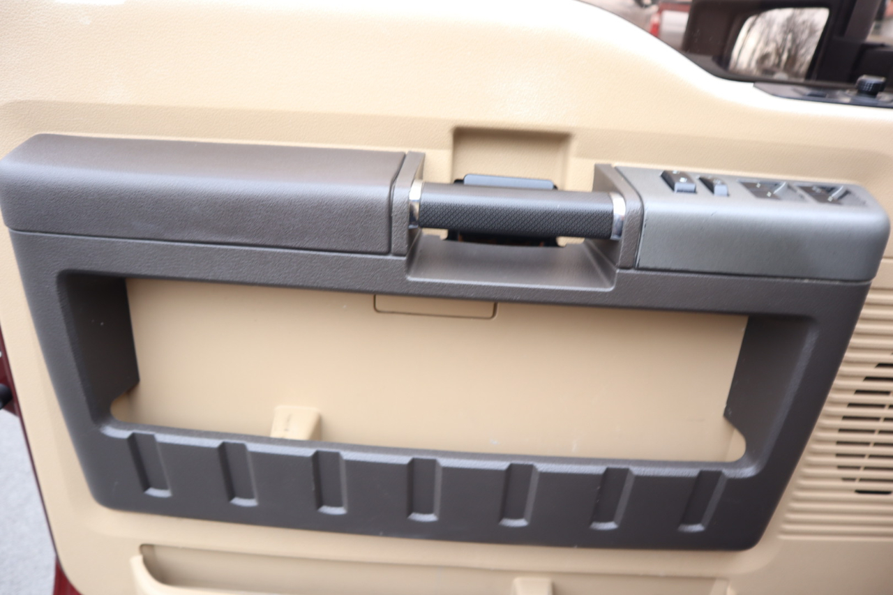 Ford Super Duty F-250 SRW 4WD Crew Cab 156" Lariat 2012