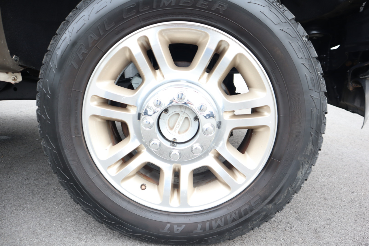 Ford Super Duty F-250 SRW 4WD Crew Cab 156" Lariat 2012