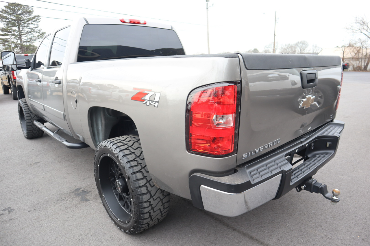 Chevrolet Silverado 2500HD 4WD Crew Cab 153" LT w/1LT 2008