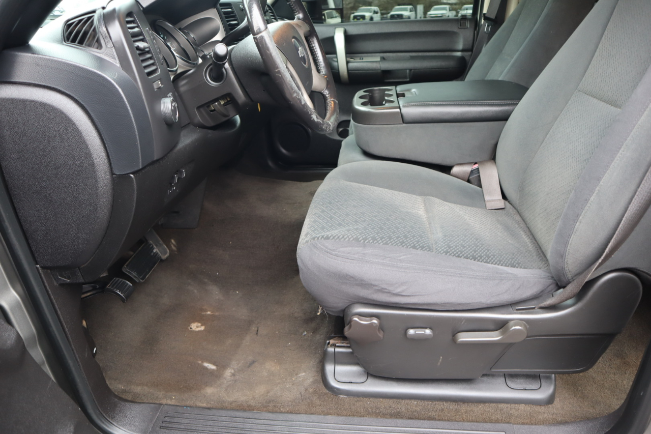 Chevrolet Silverado 2500HD 4WD Crew Cab 153" LT w/1LT 2008