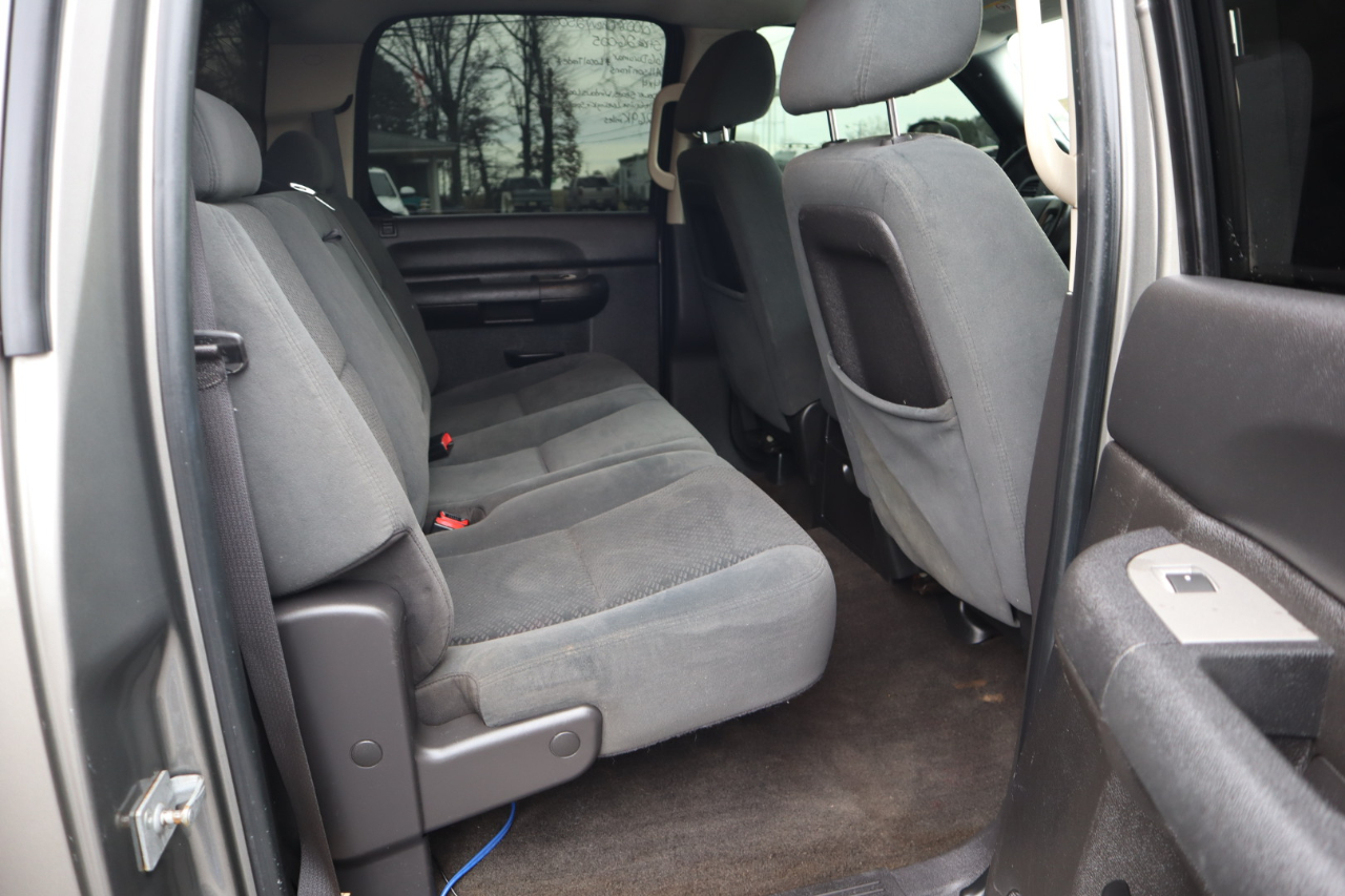 Chevrolet Silverado 2500HD 4WD Crew Cab 153" LT w/1LT 2008