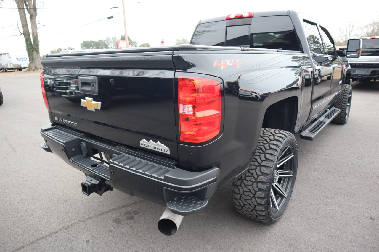 Chevrolet Silverado 2500HD 4WD Crew Cab 153.7" High Country 2018