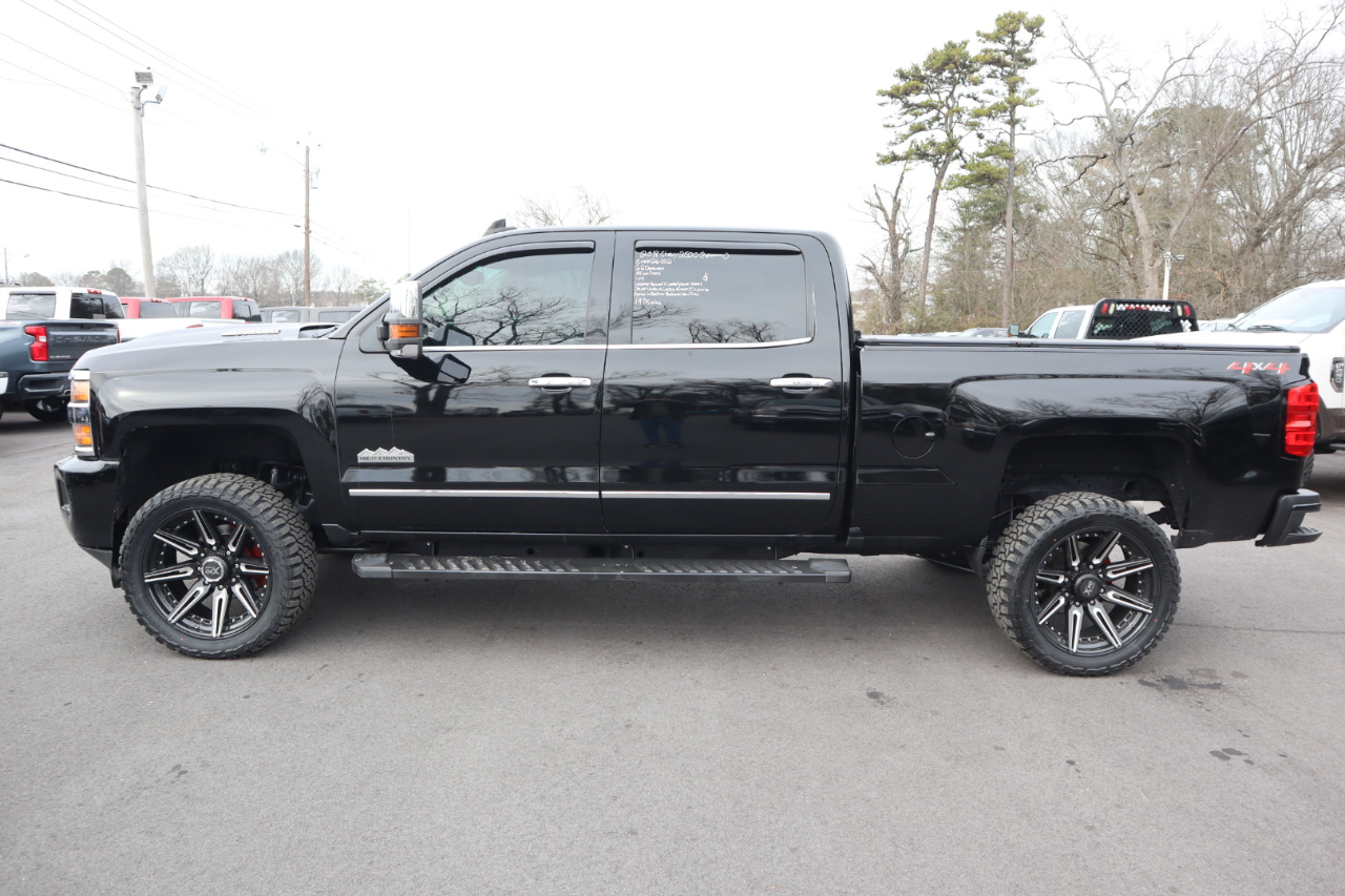 Chevrolet Silverado 2500HD 4WD Crew Cab 153.7" High Country 2018