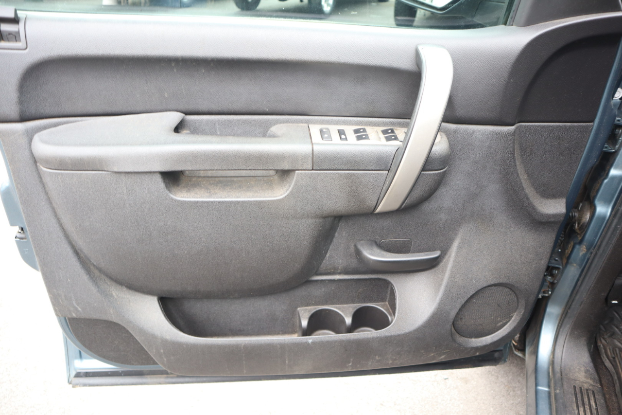 Chevrolet Silverado 1500 2WD Crew Cab 143.5" LT 2010