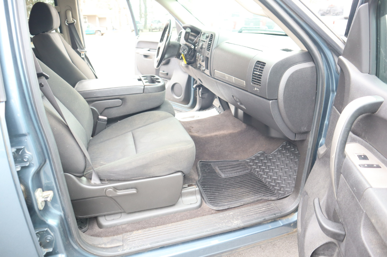 Chevrolet Silverado 1500 2WD Crew Cab 143.5" LT 2010