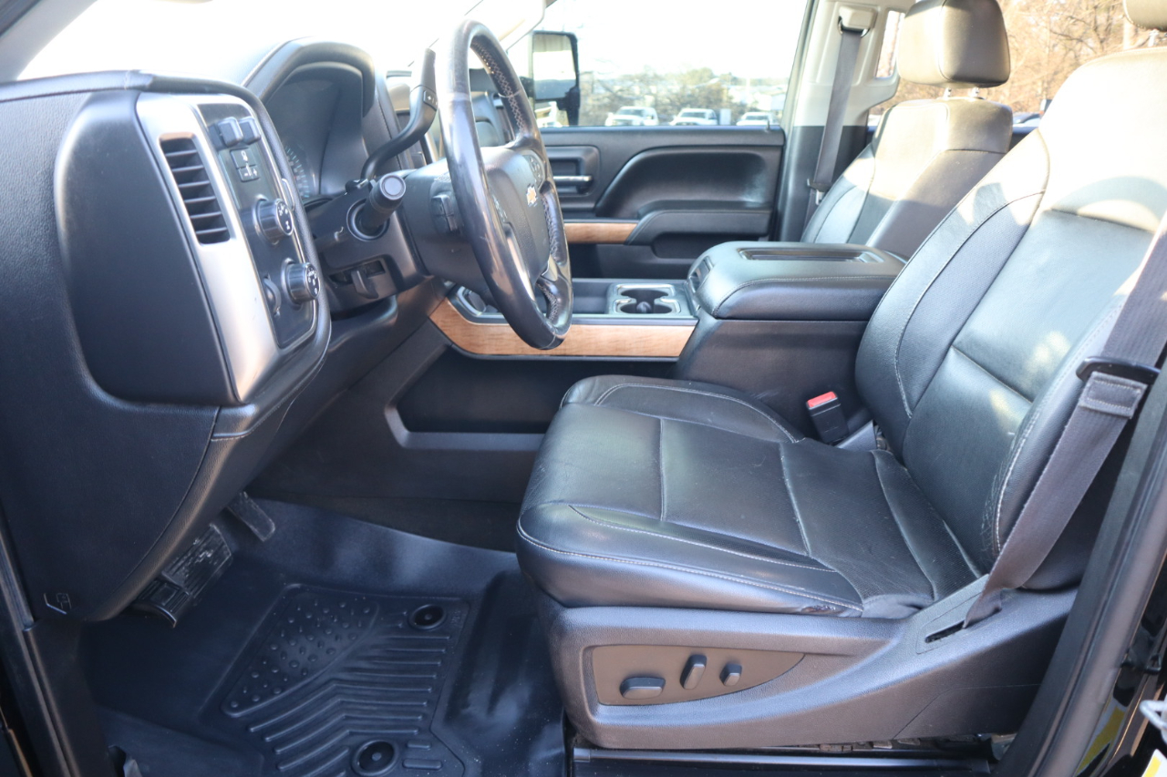Chevrolet Silverado 3500HD 4WD Crew Cab 167.7" LTZ 2016