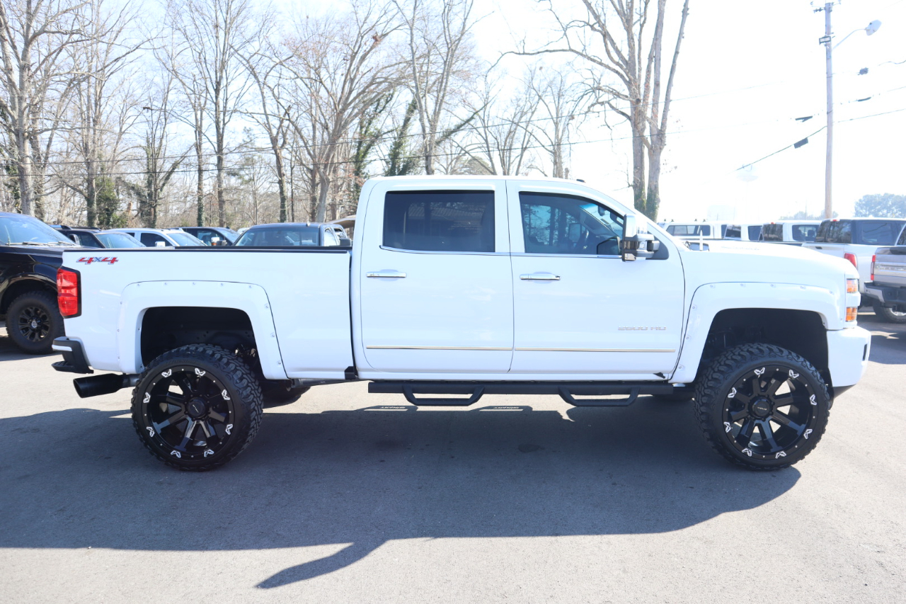Chevrolet Silverado 2500HD 4WD Crew Cab 153.7" LTZ 2017