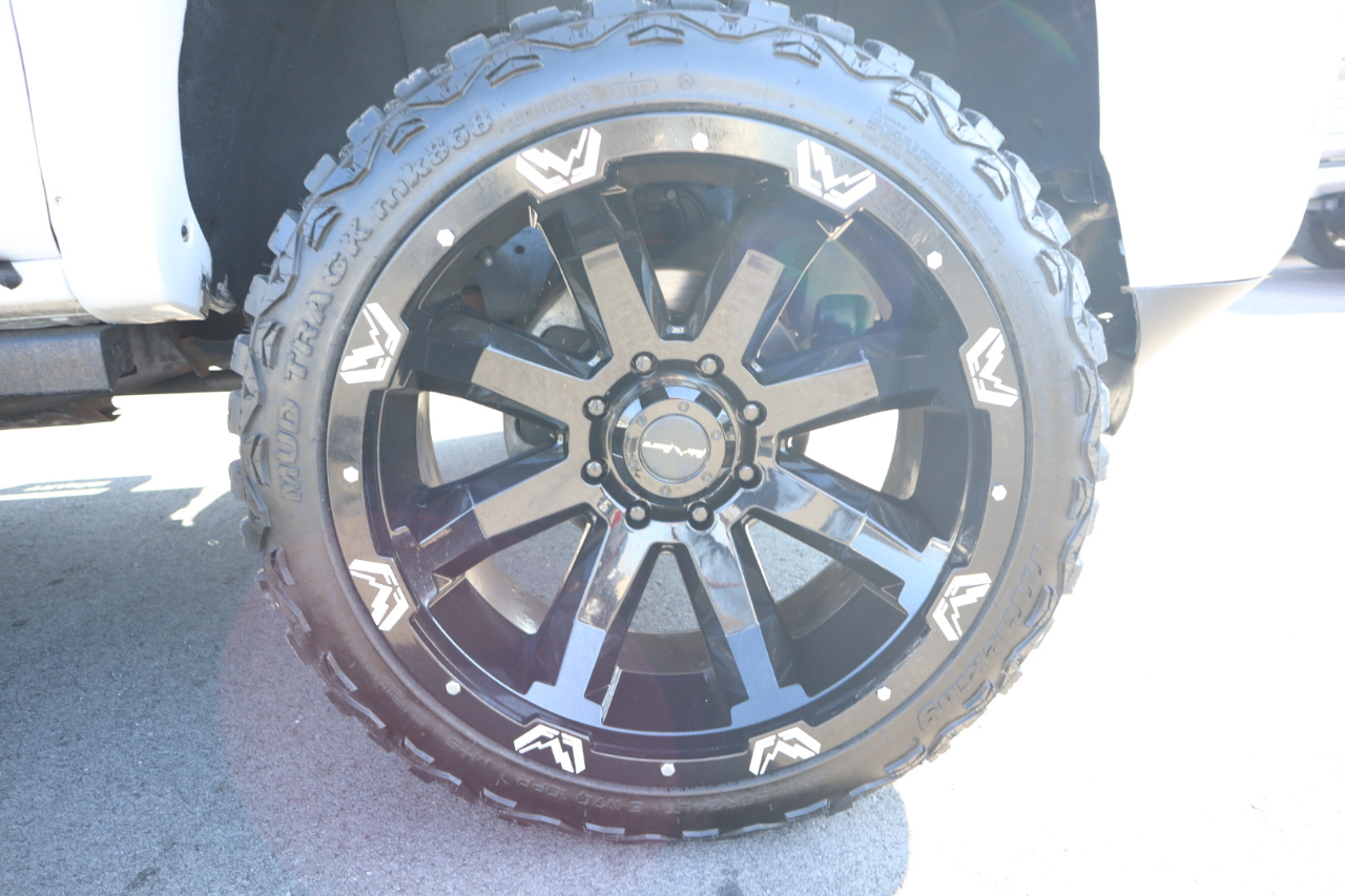 Chevrolet Silverado 2500HD 4WD Crew Cab 153.7" LTZ 2017