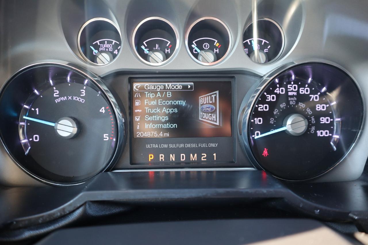 Ford Super Duty F-250 SRW 4WD Crew Cab 156" Platinum 2015