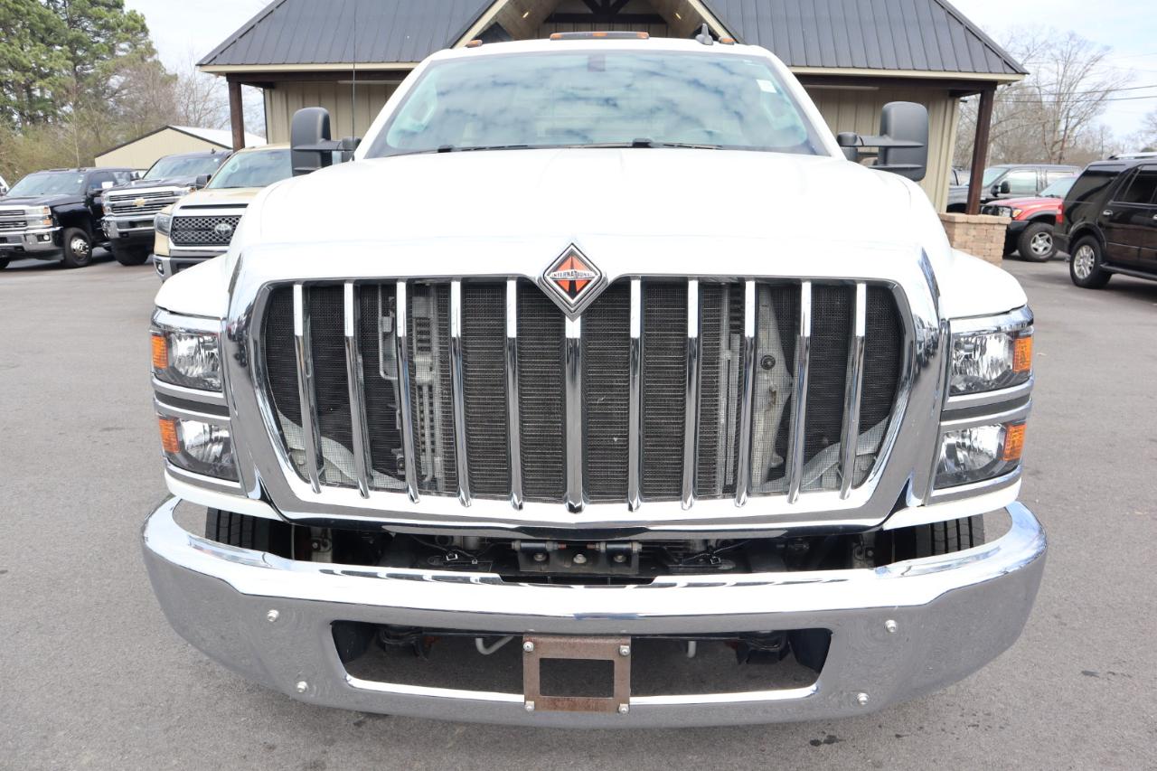 International CV515  2022