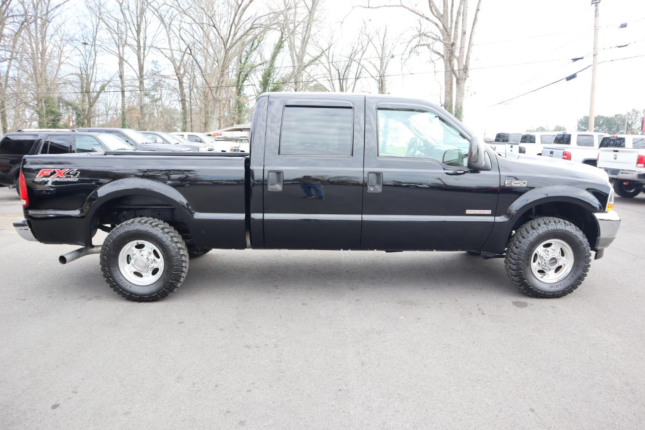 Ford Super Duty F-250 Crew Cab 156" Lariat 4WD 2004