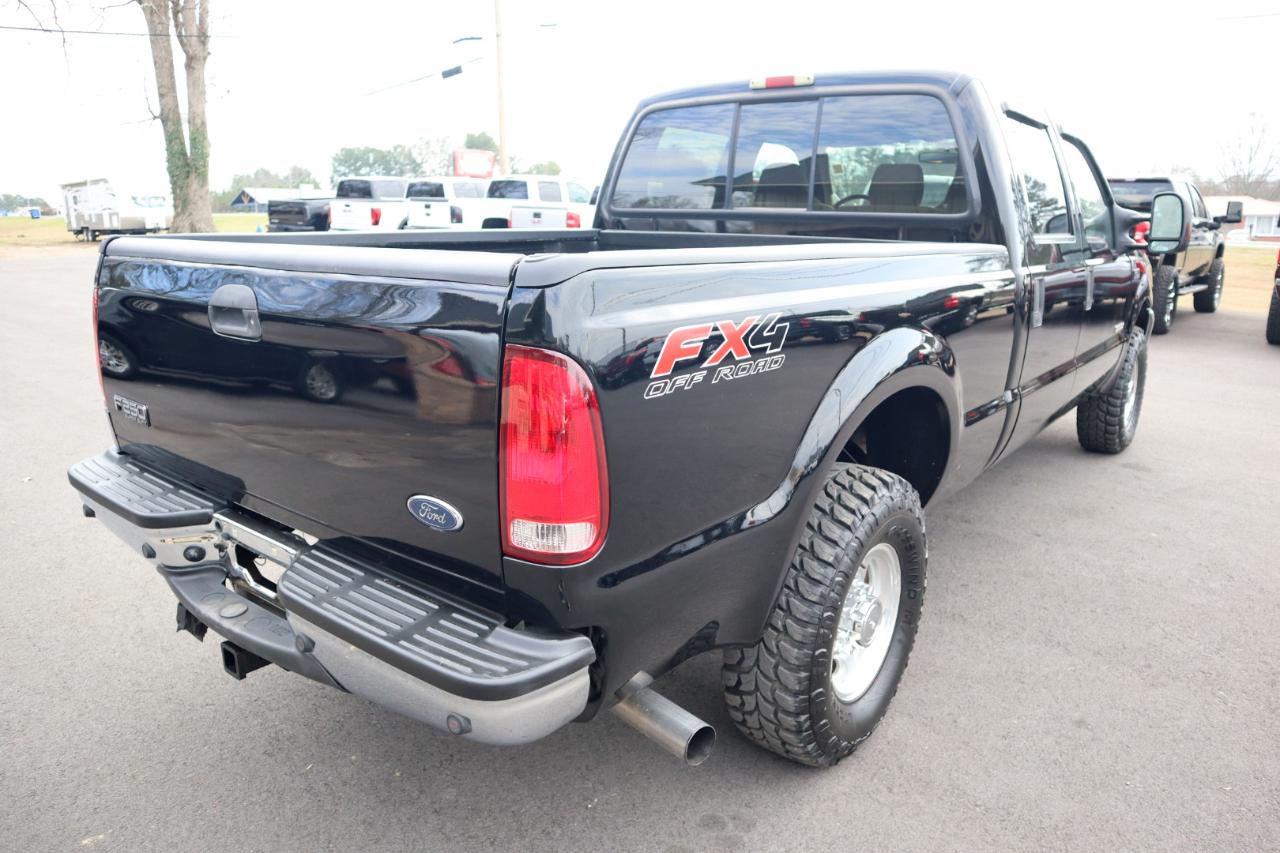 Ford Super Duty F-250 Crew Cab 156" Lariat 4WD 2004