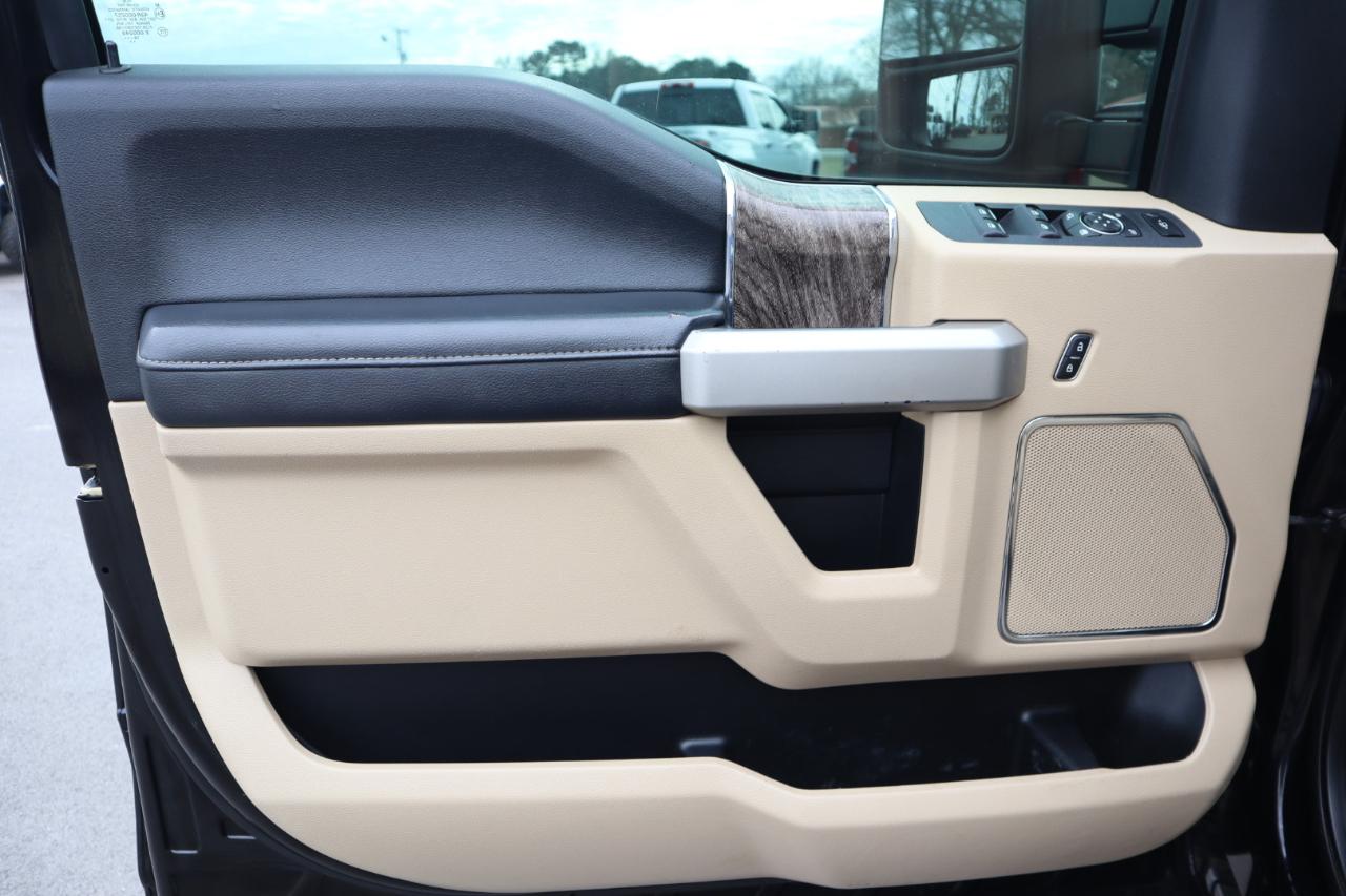 Ford Super Duty F-350 SRW Lariat 4WD Crew Cab 6.75' Box 2019