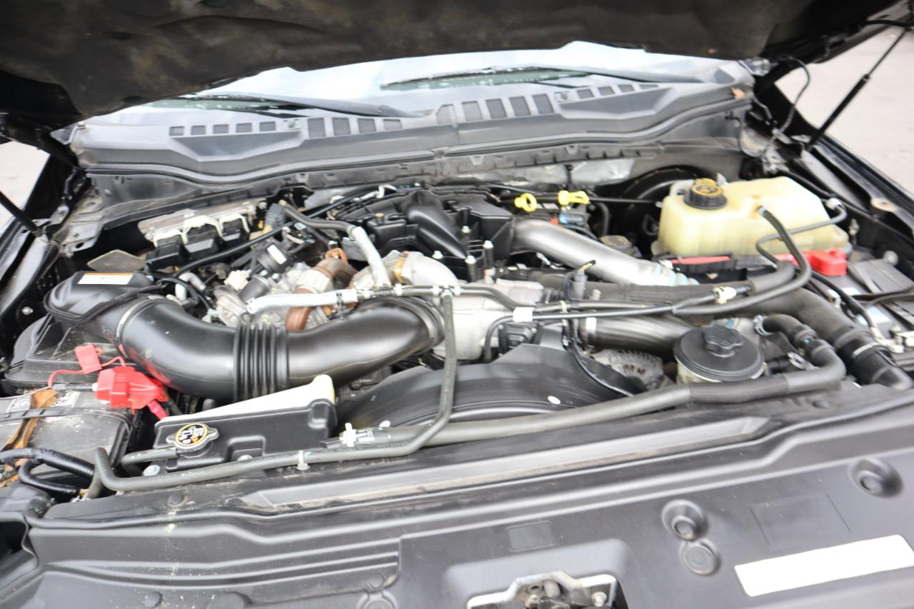 Ford Super Duty F-350 SRW Lariat 4WD Crew Cab 6.75' Box 2019