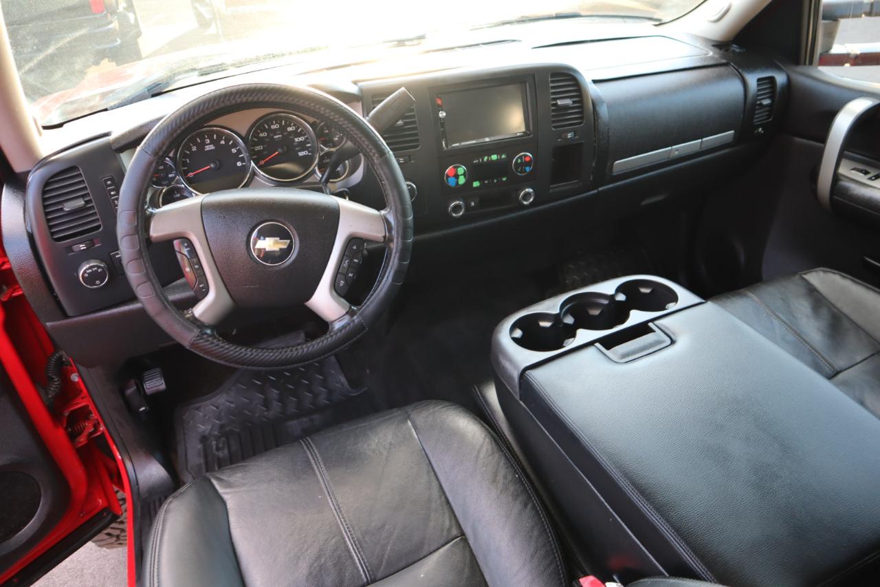 Chevrolet Silverado 1500 4WD Crew Cab 143.5" LT 2009