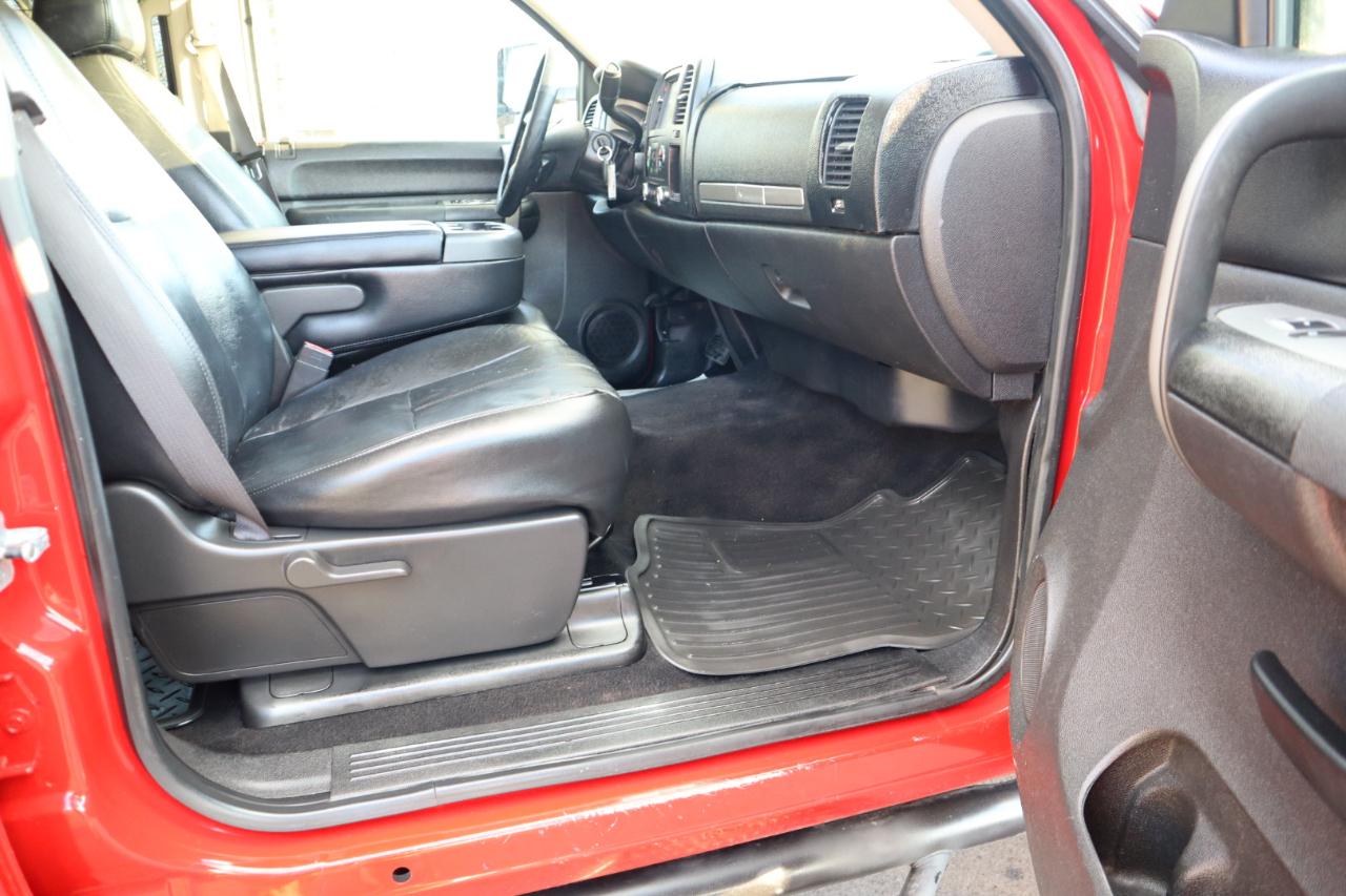 Chevrolet Silverado 1500 4WD Crew Cab 143.5" LT 2009