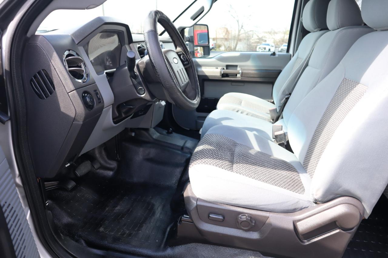 Ford Super Duty F-350 DRW 4WD SuperCab 162" WB 60" CA Lariat 2015