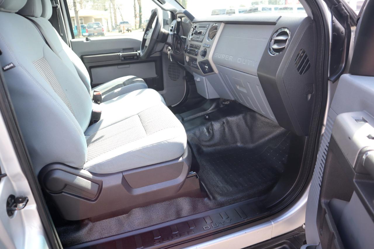 Ford Super Duty F-350 DRW 4WD SuperCab 162" WB 60" CA Lariat 2015