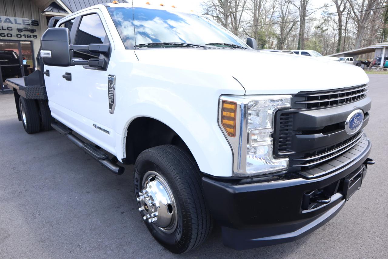 Ford Super Duty F-350 DRW Lariat 4WD Crew Cab 179" WB 60" CA 2019