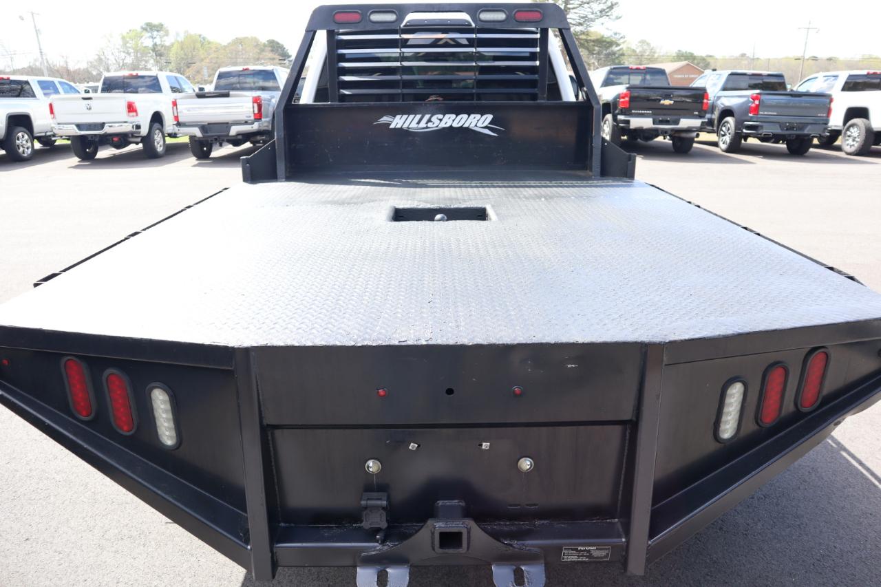 Ford Super Duty F-350 DRW Lariat 4WD Crew Cab 179" WB 60" CA 2019
