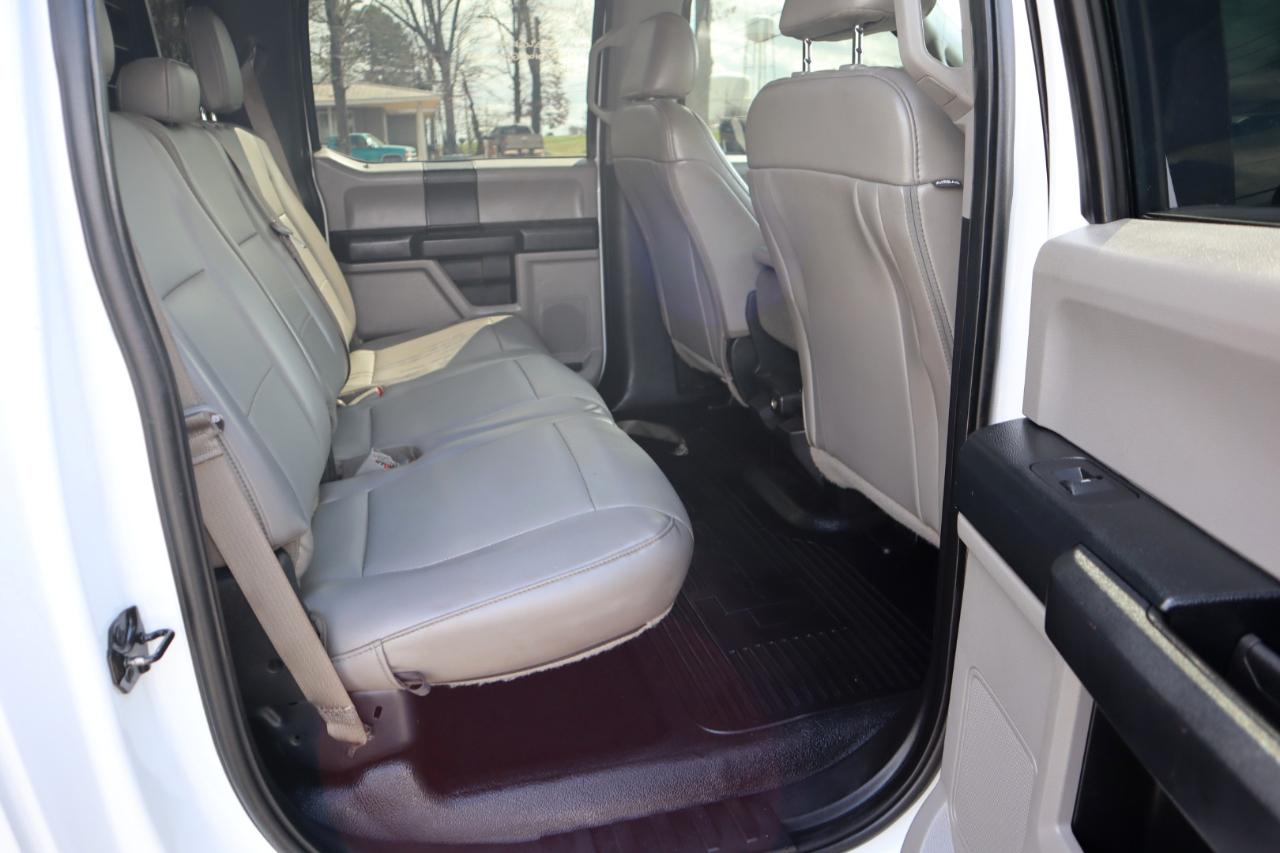 Ford Super Duty F-350 DRW Lariat 4WD Crew Cab 179" WB 60" CA 2019