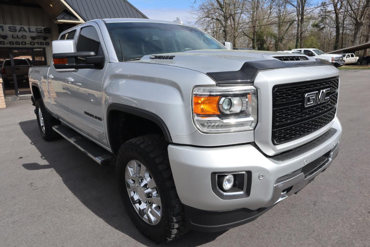 GMC Sierra 2500HD 4WD Crew Cab 153.7" Denali 2018