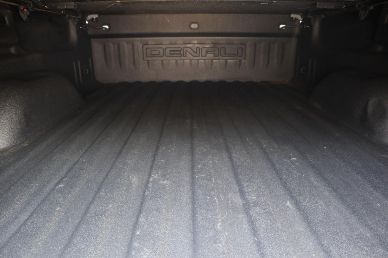 GMC Sierra 2500HD 4WD Crew Cab 153.7" Denali 2018