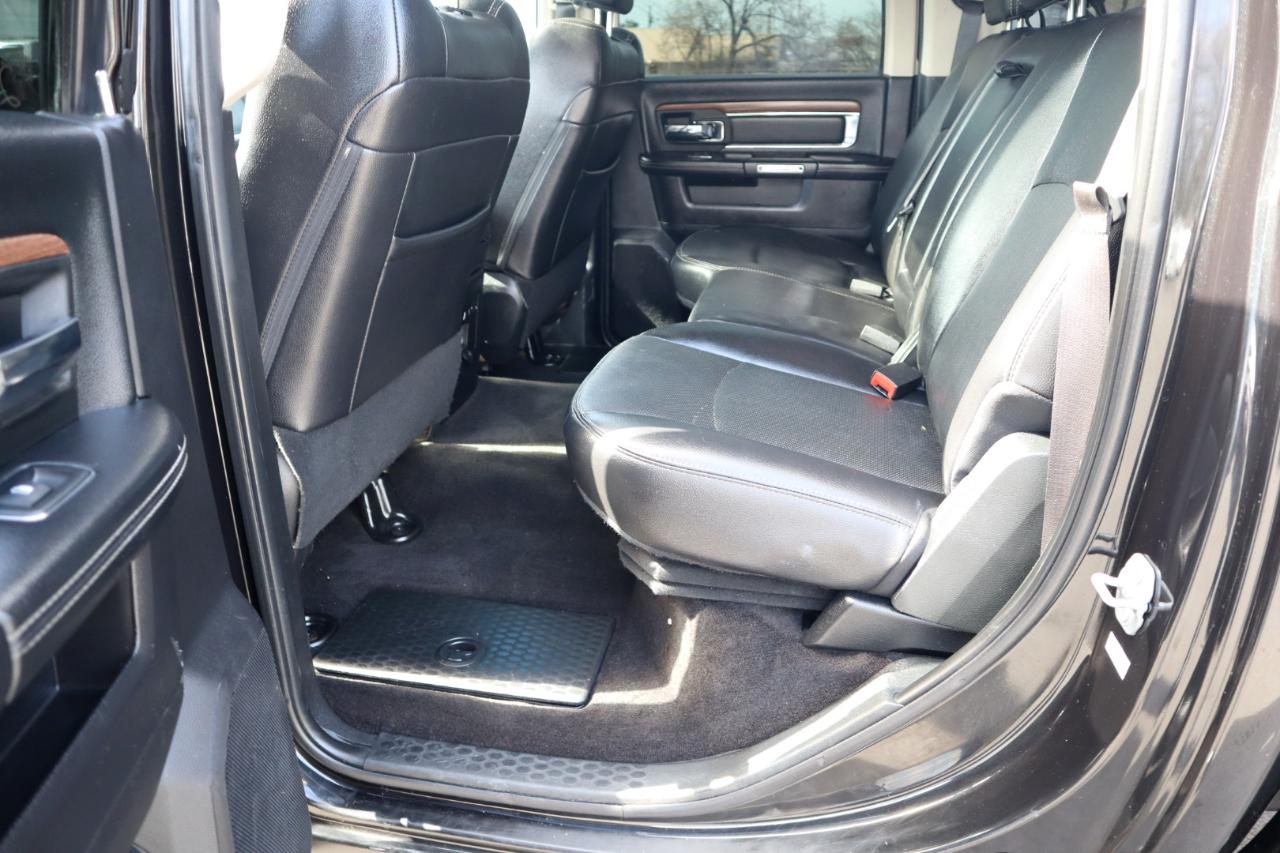 RAM 3500 Laramie 4x4 Crew Cab 8' Box 2017