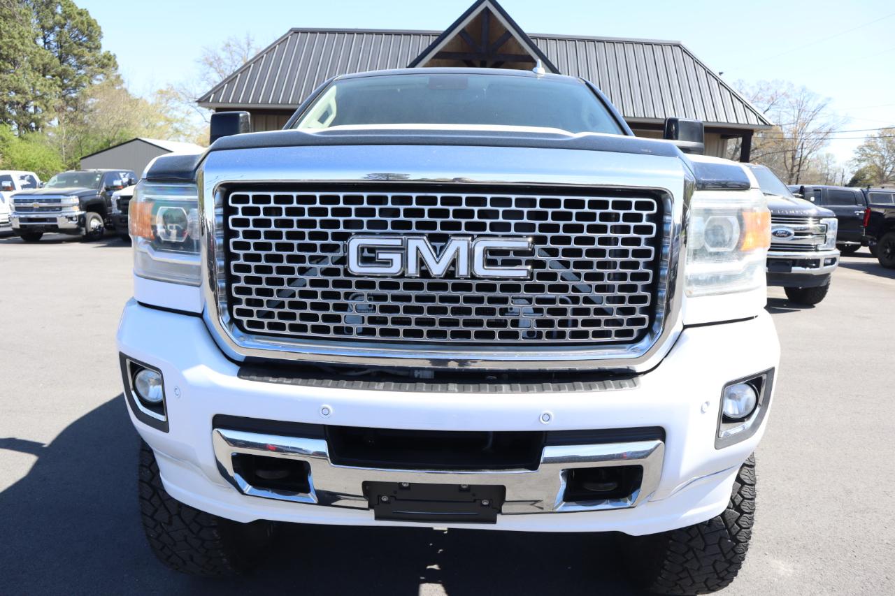 GMC Sierra 2500HD available WiFi 4WD Crew Cab 153.7" Denali 2015