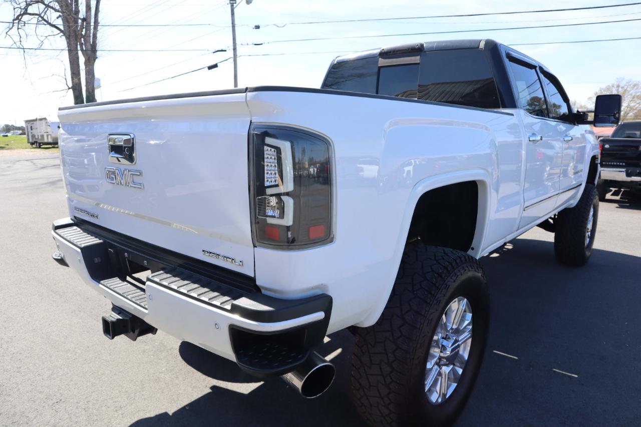 GMC Sierra 2500HD available WiFi 4WD Crew Cab 153.7" Denali 2015