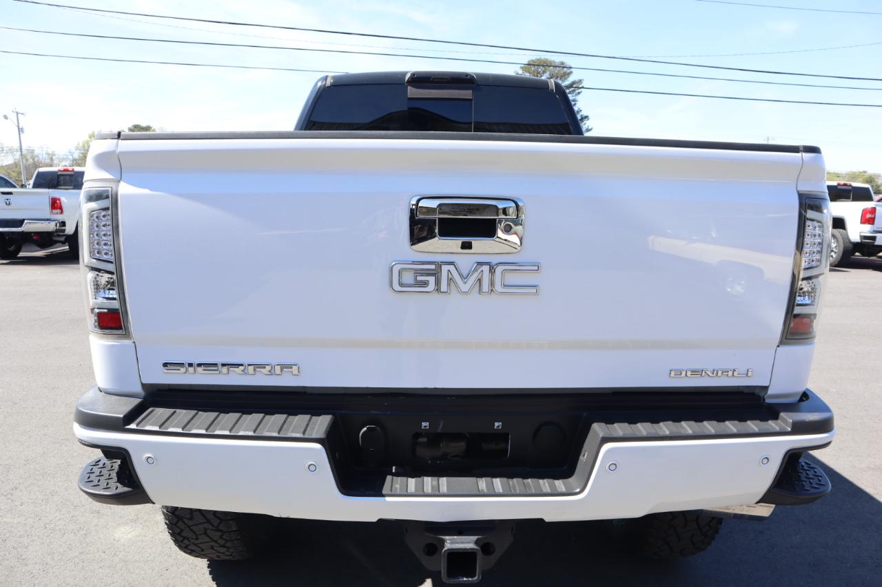 GMC Sierra 2500HD available WiFi 4WD Crew Cab 153.7" Denali 2015
