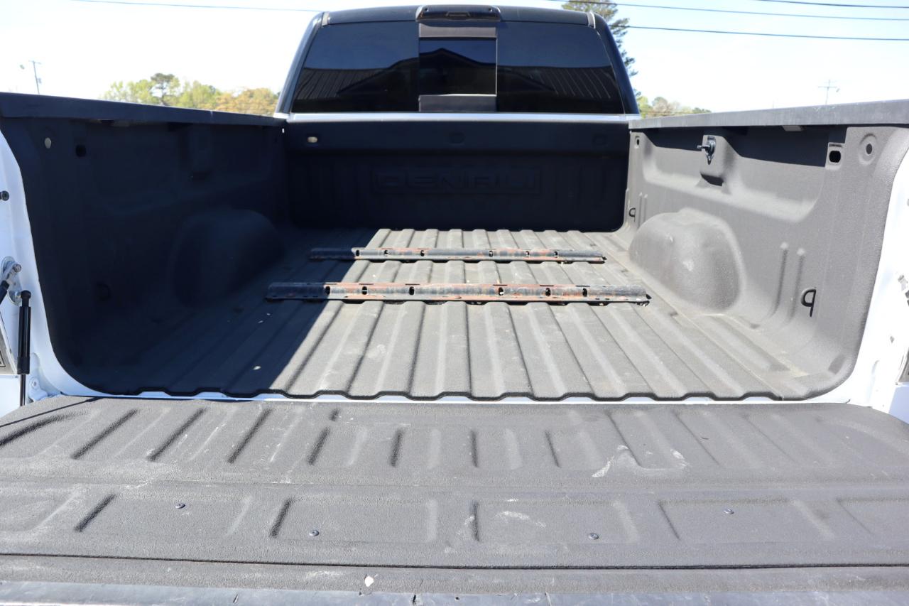 GMC Sierra 2500HD available WiFi 4WD Crew Cab 153.7" Denali 2015