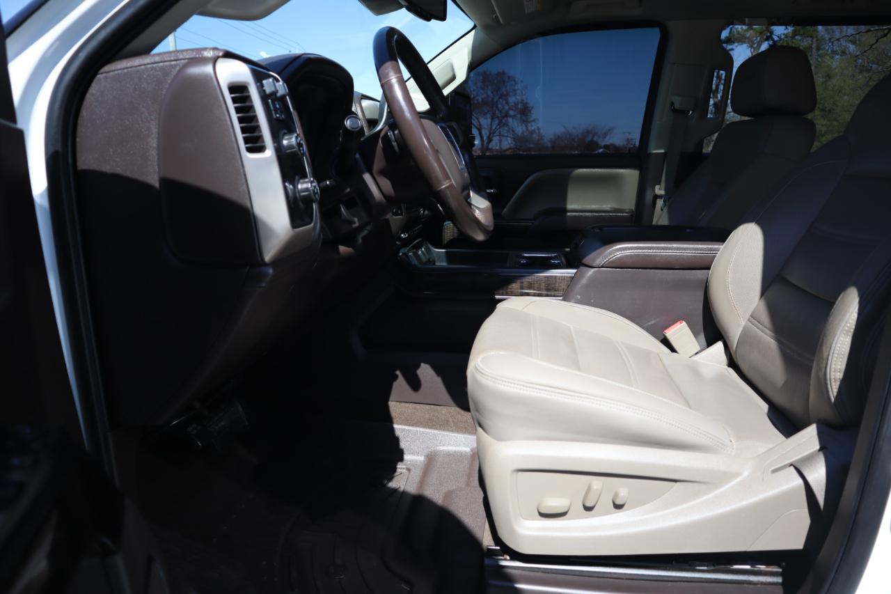 GMC Sierra 2500HD available WiFi 4WD Crew Cab 153.7" Denali 2015