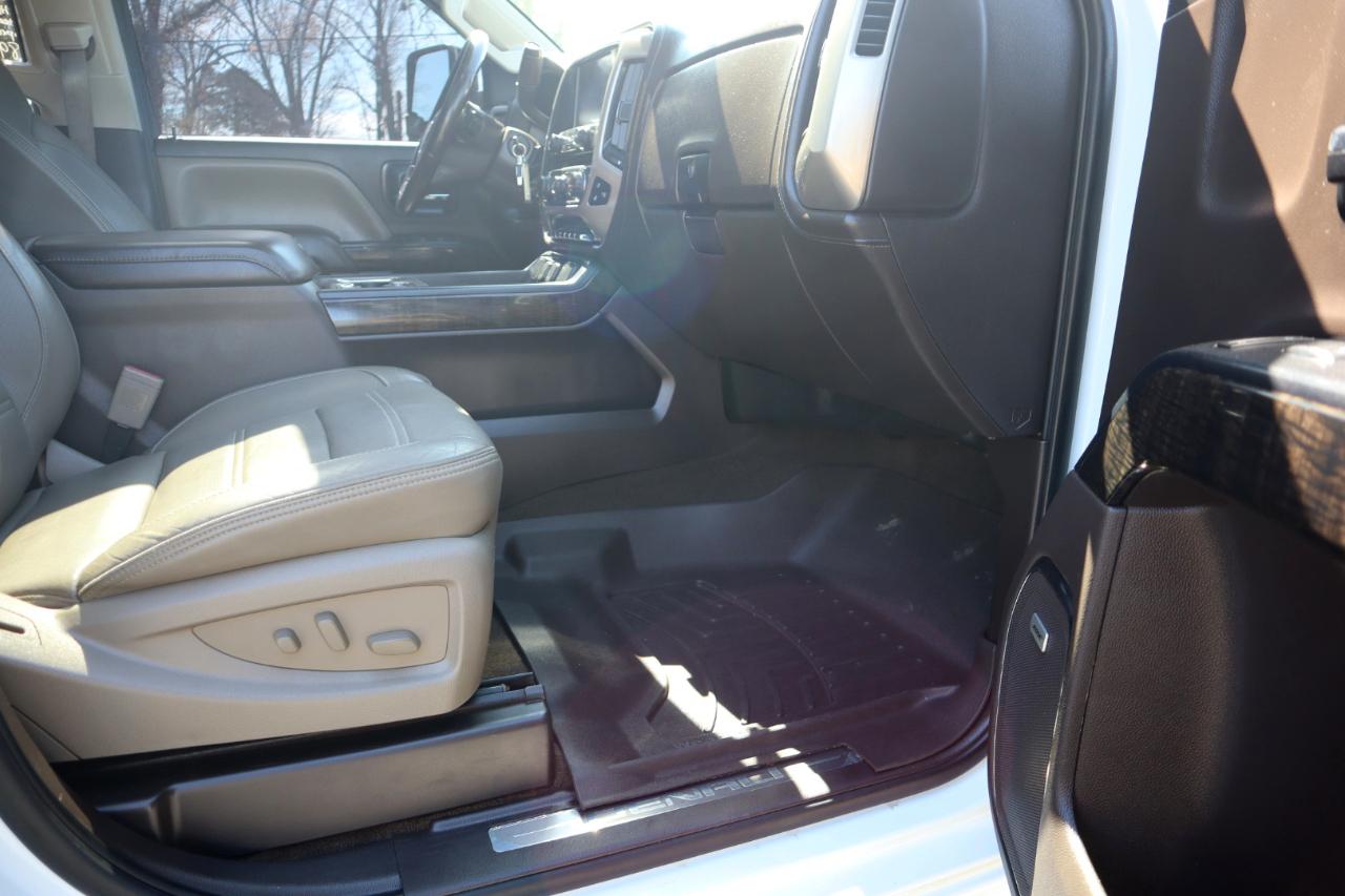 GMC Sierra 2500HD available WiFi 4WD Crew Cab 153.7" Denali 2015