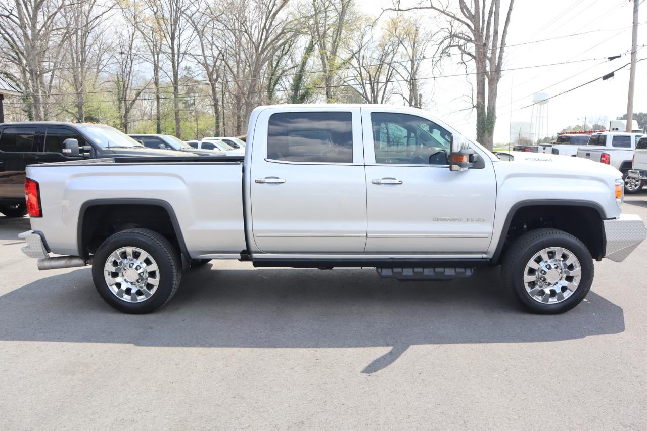 GMC Sierra 2500HD 4WD Crew Cab 153.7" Denali 2019