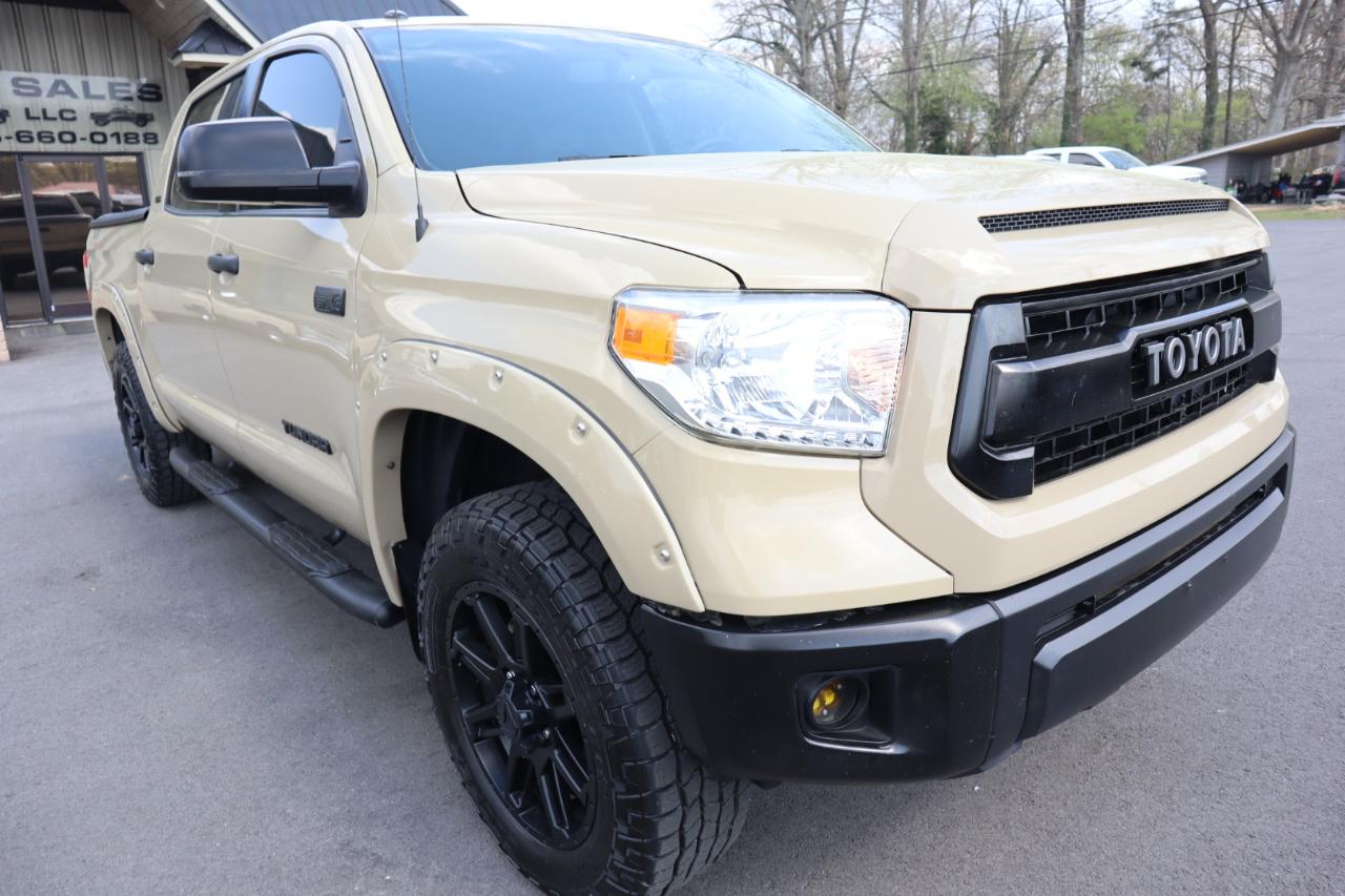 Toyota Tundra 4WD SR5 CrewMax 5.5' Bed 5.7L (Natl) 2017